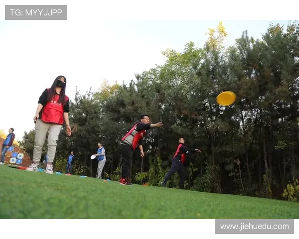上海飞盘队的节奏与激情探索飞盘运动的魅力与发展 上海飞盘队的节奏与激情探索飞盘运动的魅力与发展