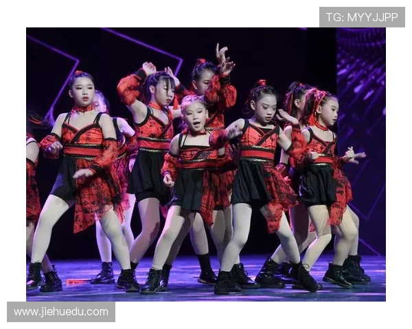 全国街舞大赛点评广州飞盘队展现灵活性与创意的完美结合