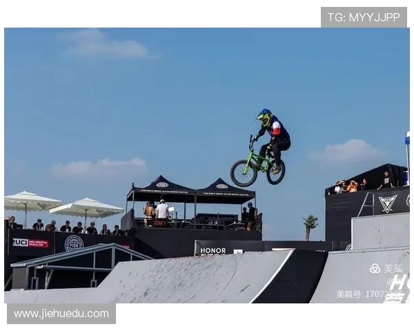 北京滑板队以97分领跑极限运动世界杯积分榜展现强劲实力 北京滑板队以97分领跑极限运动世界杯积分榜展现强劲实力