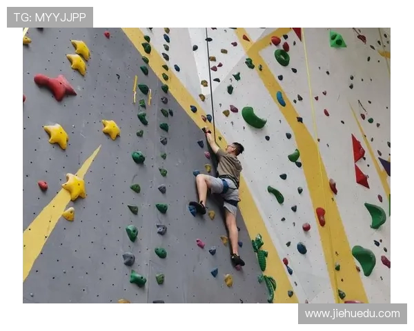 杭州滑板精英赛回顾:攀岩队展现惊人速度与技术实力 杭州滑板精英赛回顾:攀岩队展现惊人速度与技术实力