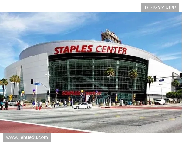 快船新球馆揭晓2025年正式迁出斯台普斯中心开启新篇章