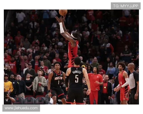 杰拉米格兰特如何在NBA赛场上展现出色的个人能力与团队价值