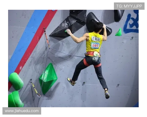 南京街舞队在攀岩联赛中的节奏表现分析与精彩瞬间回顾