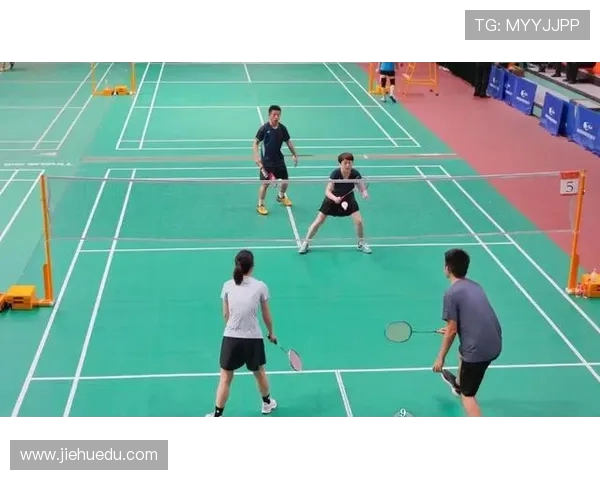 成都羽毛球队耐力训练的深度分析与提升策略探讨